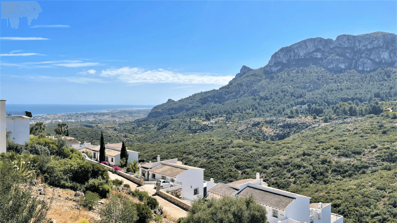 Wunderschöne Villa mit Meer- und Bergblick