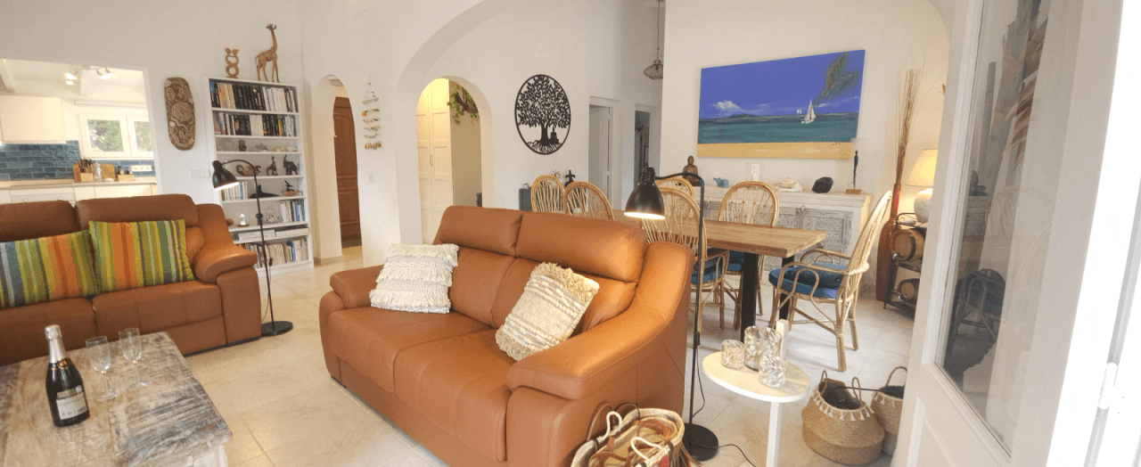Wunderschöne Villa mit Meer- und Bergblick