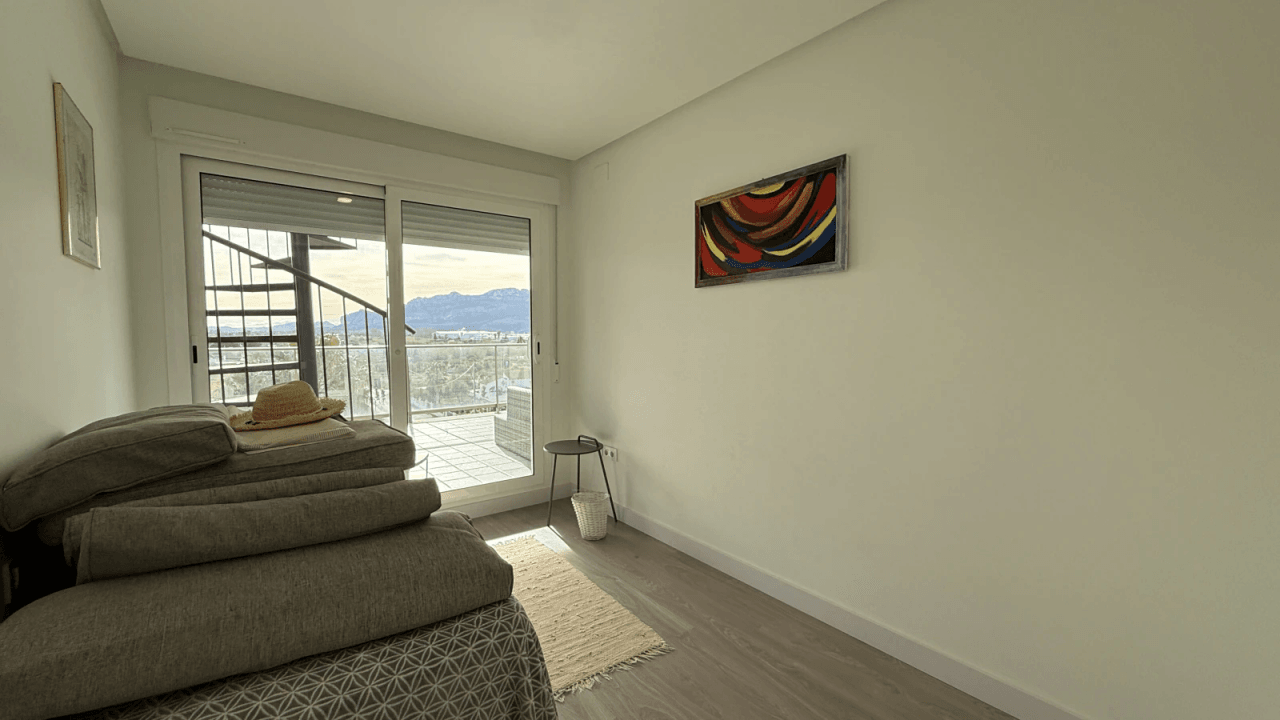 Exklusives Penthouse in Oliva Nova – mediterraner Lifestyle mit internationalem Flair