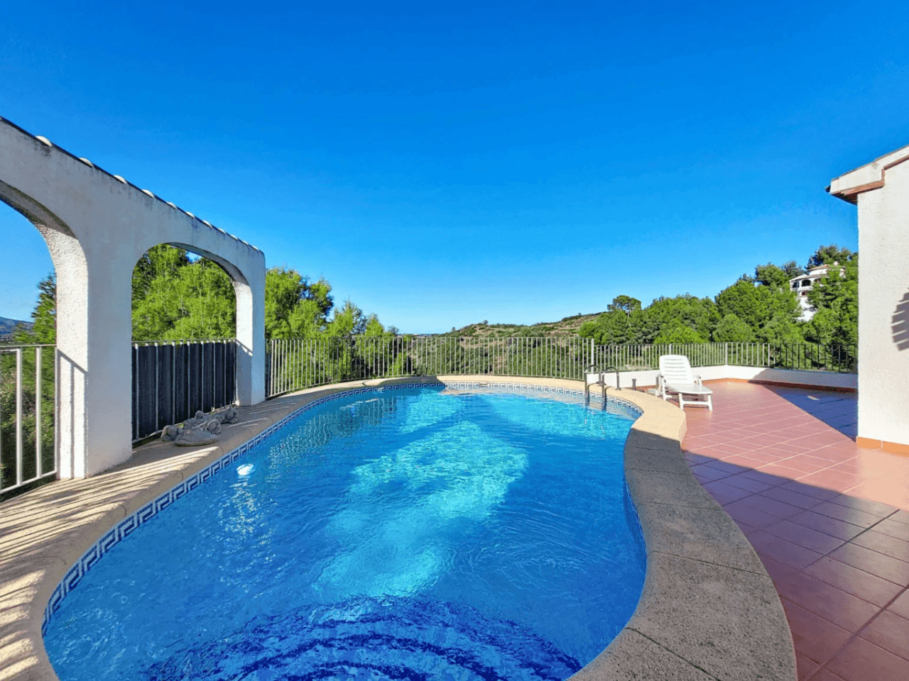 Villa mit Pool in Monte Pego, hell und mit weitem Blick