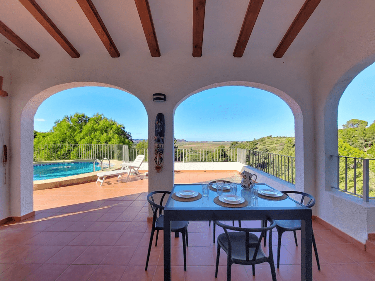 Villa mit Pool in Monte Pego, hell und mit weitem Blick