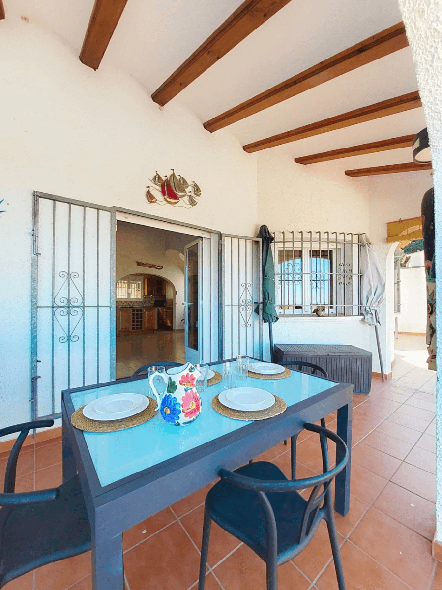 Villa mit Pool in Monte Pego, hell und mit weitem Blick