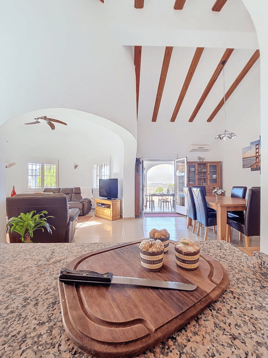 Villa mit Pool in Monte Pego, hell und mit weitem Blick