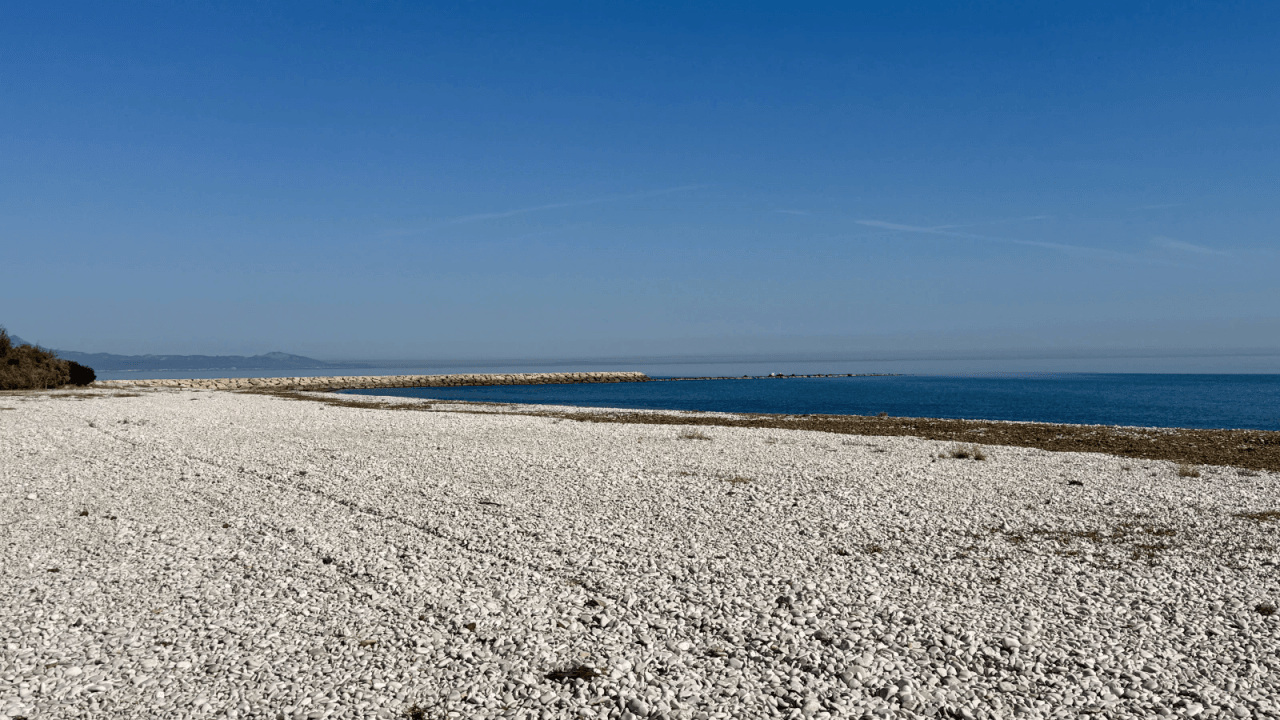 Reihenhaus mit Meerblick in zweiter Linie am Strand von Els Poblets