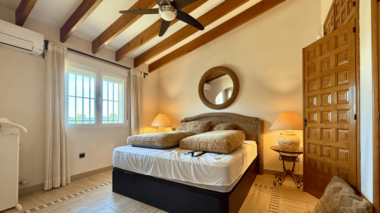 Exklusive Villa mit Pool und hochwertiger Ausstattung in Monte Pego
